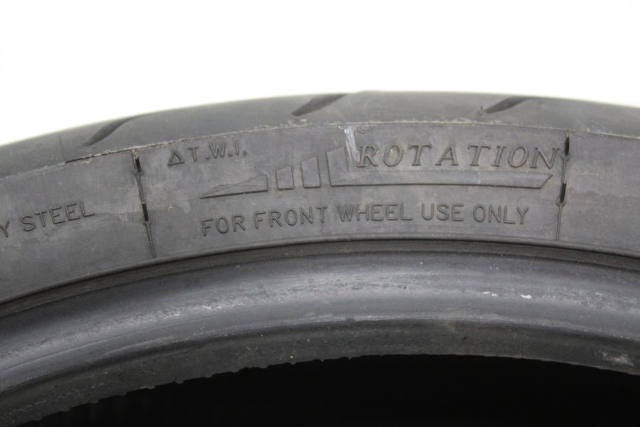 KENDA KM1 ST ROAD 120/70 ZR17 M/C (58W) FRONT TIRE (TREAD:4/32NDS)