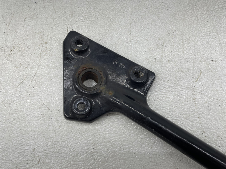 06-07 HARLEY-DAVIDSON STREET ROD VRSCR EXHAUST PIPE BRACKET MOUNT