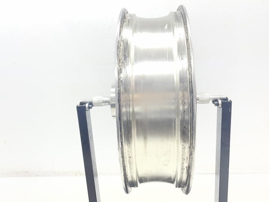 04-06 VICTORY KINGPIN REAR BACK WHEEL RIM