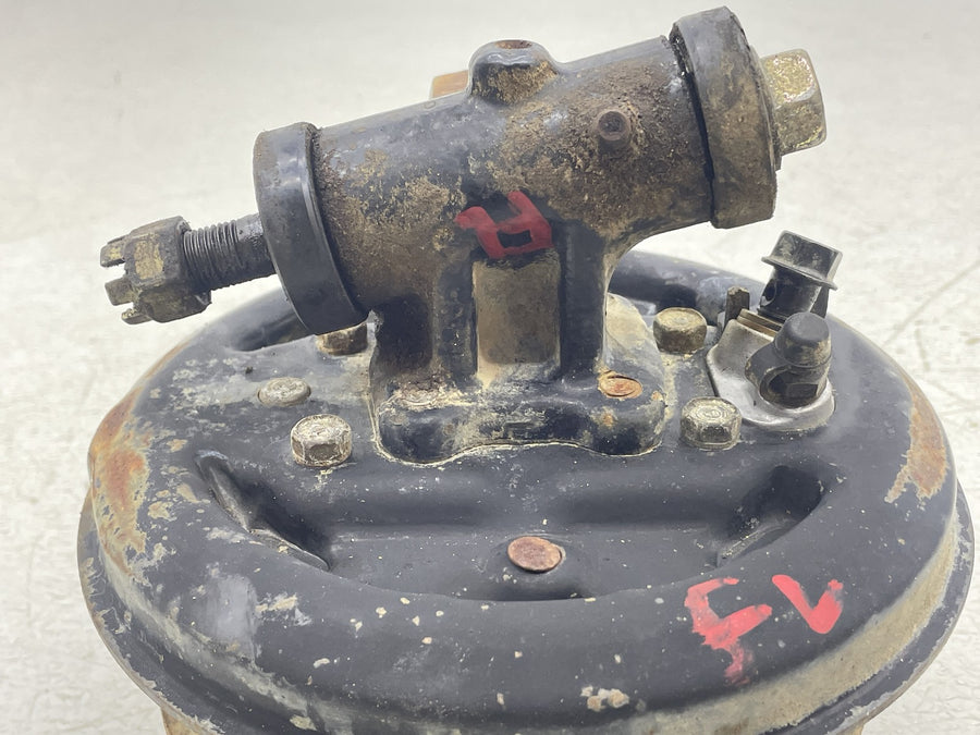 91-96 HONDA FOURTRAX 200 TRX200 TYPE II FRONT LEFT HUB DRUM SPINDLE KNUCKLE
