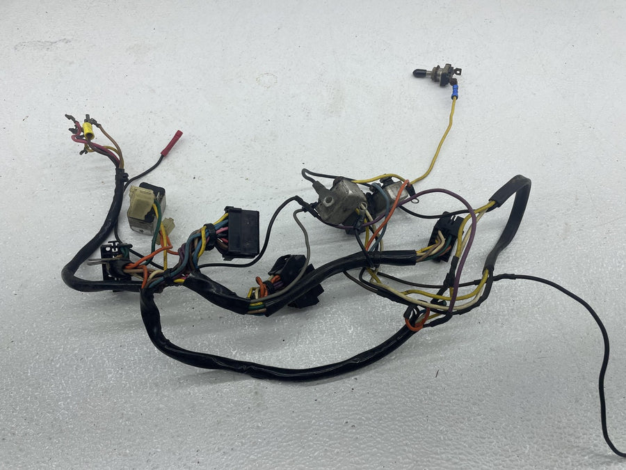 81 HARLEY-DAVIDSON TOUR GLIDE FLT RADIO SUB WIRE WIRING HARNESS