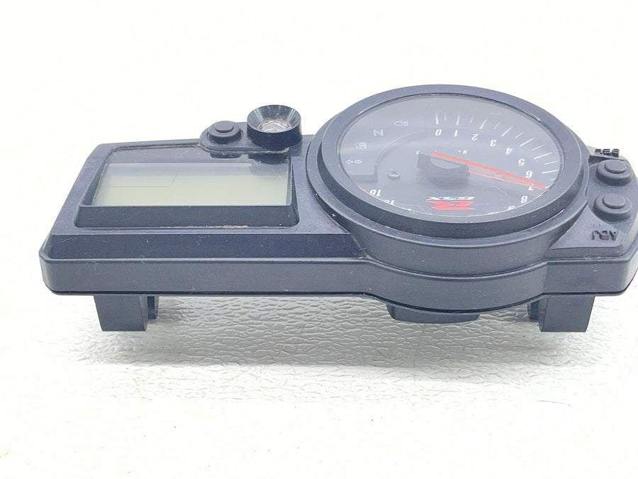 04-05 SUZUKI GSXR750 SPEEDO TACH GAUGES DISPLAY SPEEDOMETER TACHOMETER 5K