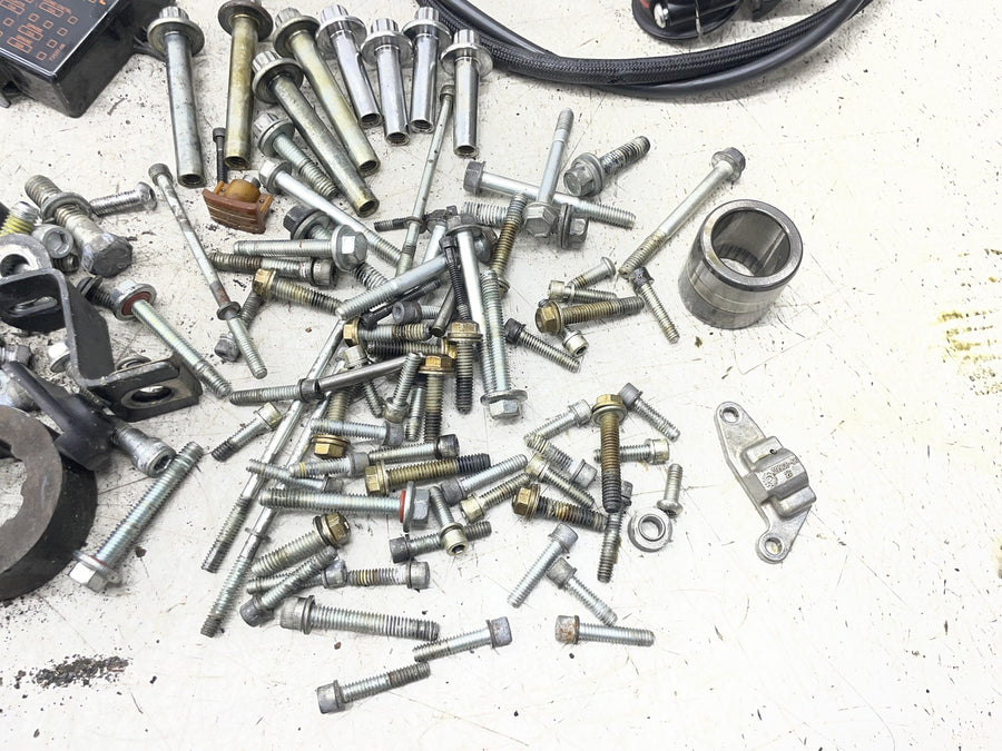 07-11 HARLEY-DAVIDSON STREET GLIDE FLHX PARTS HARDWARE LOT