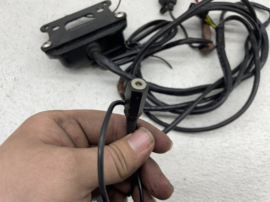 07-11 HARLEY-DAVIDSON ROAD KING CLASSIC FLHRC AMPLIFIER & VOLUME CONTROL SWITCH
