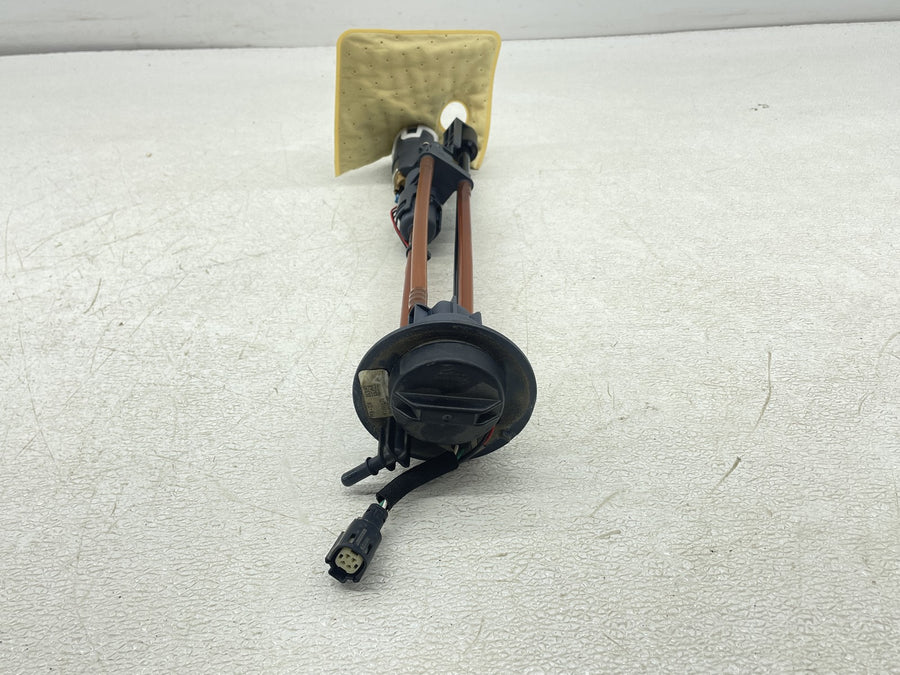25-26 HARLEY-DAVIDSON NIGHTSTER RH975 FUEL GAS PUMP 61200075