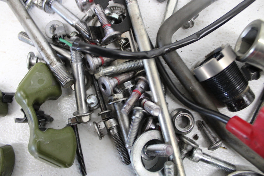 23 KAWASAKI ZX6R 636 PARTS AND HARDWARE NUTS BOLTS