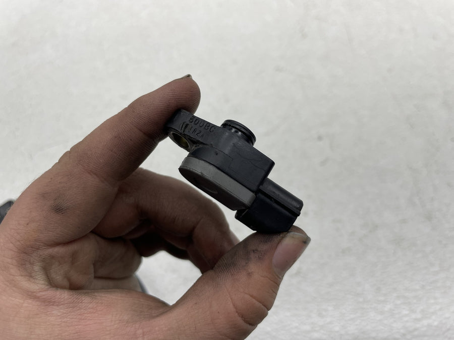 06-07 SUZUKI GSXR600 STVA & TPS THROTTLE VALVE ACTUATOR POSITION SENSOR SET