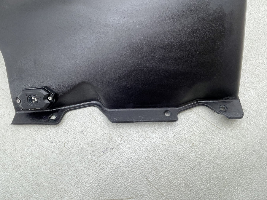 19 POLARIS SLINGSHOT SL FRONT LEFT ROCKER PANEL COVER FAIRING 5454854