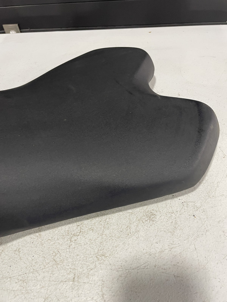 08-16 YAMAHA YZF R6 FRONT DRIVERS SEAT PAD SADDLE PILLION 13S-24710-00-00