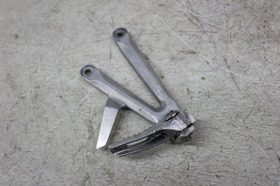 2005 Honda CBR600RR REAR BACK PASSENGER PEG SET PAIR