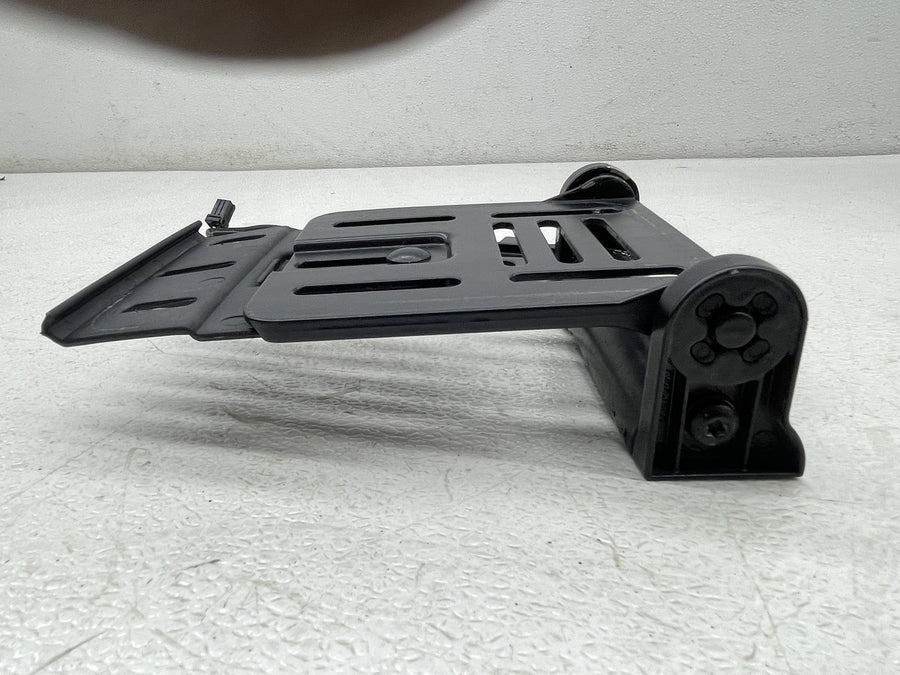 21-22 HARLEY-DAVIDSON IRON 883 XL883N REAR LICENSE PLATE MOUNT BRACKET