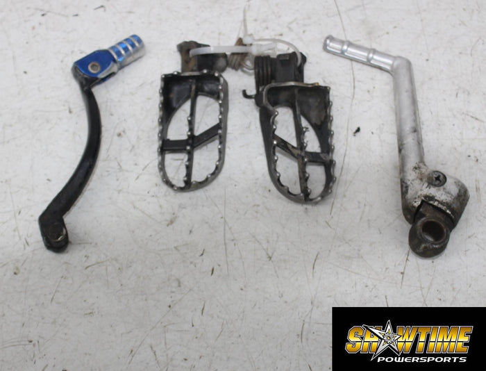 00 YAMAHA YZ125 LEFT RIGHT FOOT REST PEG PEGS TUSK SHIFTER KICKER PEDAL