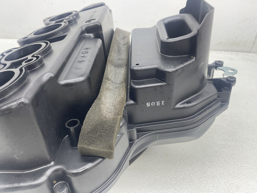 11-13 YAMAHA FZ8 AIRBOX AIR INTAKE FILTER BOX 39P-14411-00-00 39P-14421-00-00