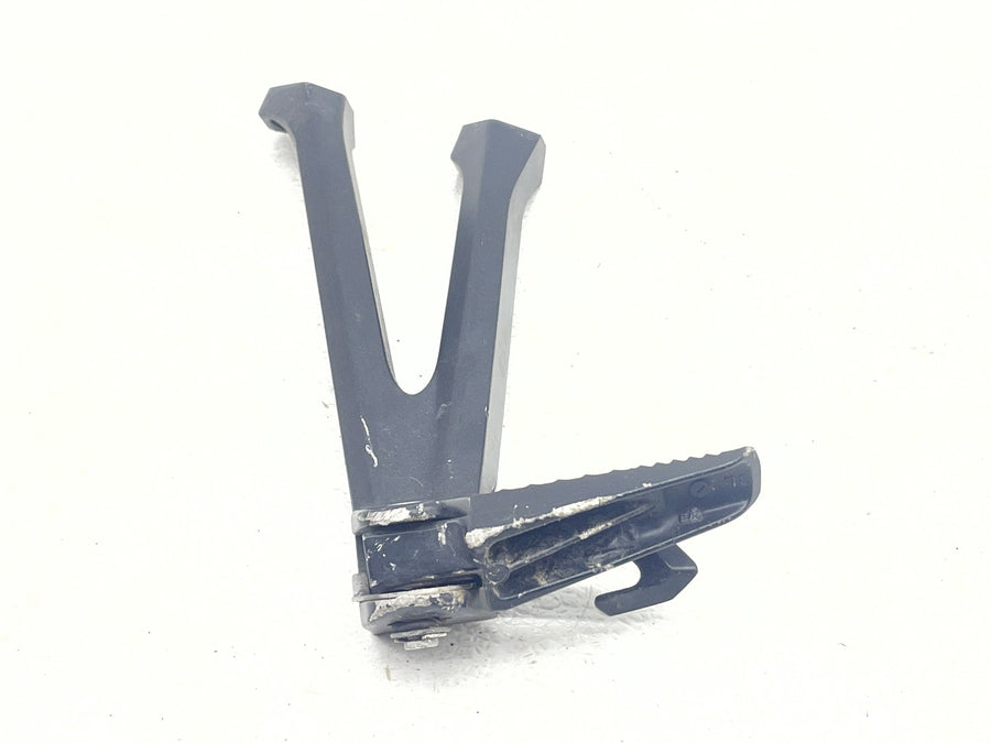 11-26 SUZUKI GSXR750 GSXR600 REAR BACK PASSENGER PEG SET PAIR