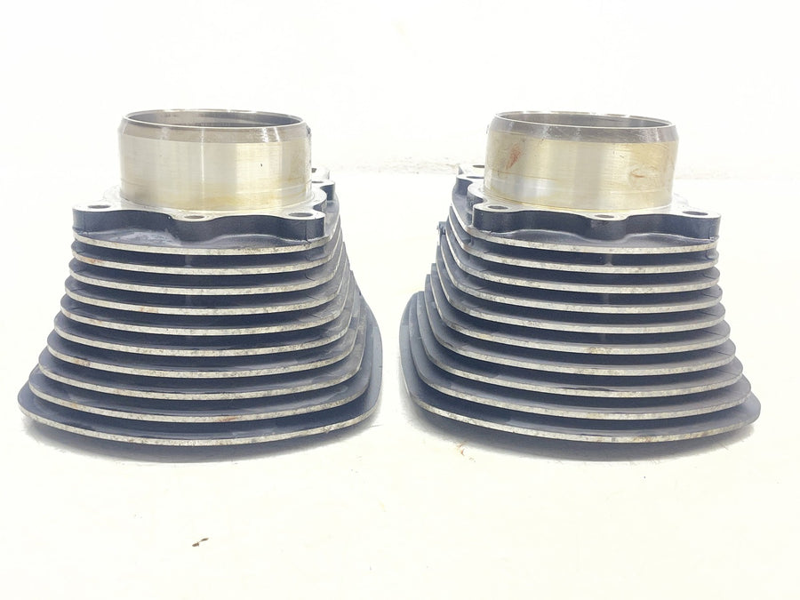 04-06 VICTORY KINGPIN ENGINE FRONT REAR PISTONS CYLINDERS BLOCK JUG 5132410 SET