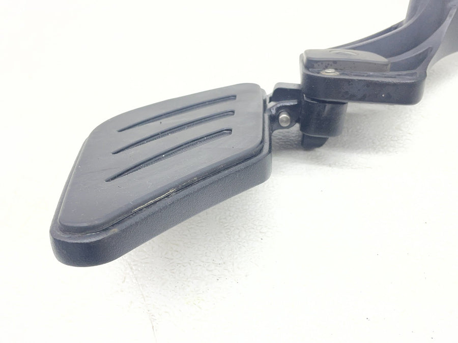 12-17 VICTORY CROSS COUNTRY TOUR LEFT REAR PASSENGER FOOT BOARD MOUNT 5137787
