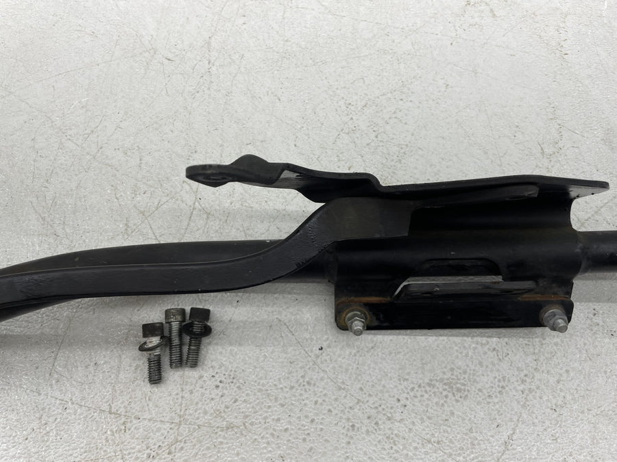 04-06 HARLEY-DAVIDSON SPORTSTER 1200 XL1200L MUFFLER EXHAUST PIPE BRACKET MOUNT