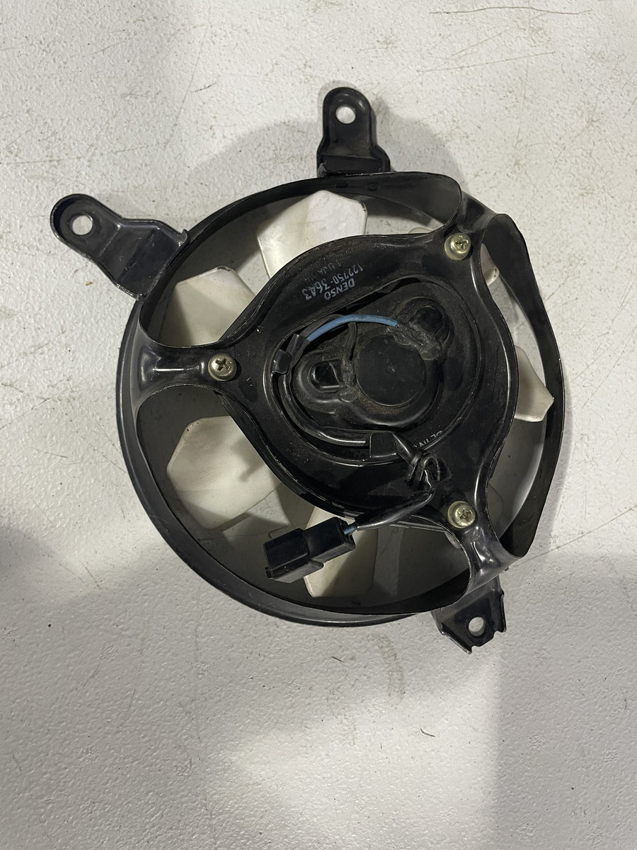 99-04 TRIUMPH SPRINT ST 955 ENGINE RADIATOR COOLING FAN