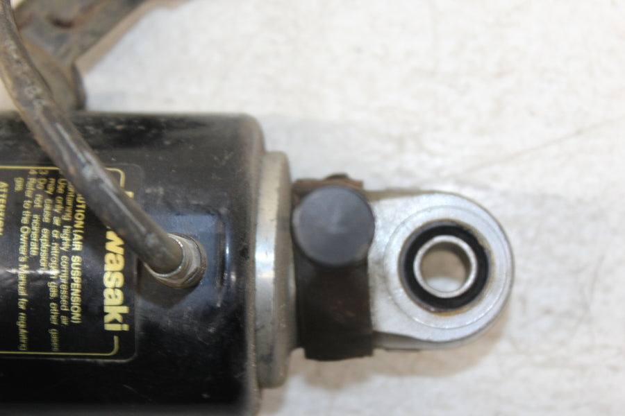 1985 KAWASAKI NINJA 600R ZX600A REAR BACK SHOCK SUSPENSION W/ BRACKET