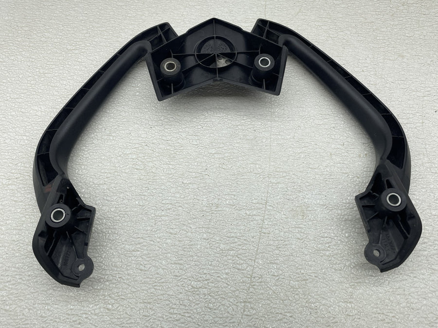 09-14 BMW F800R PASSENGER REAR SEAT GRAB BAR HANDLE RAIL PILLION 7678739-05