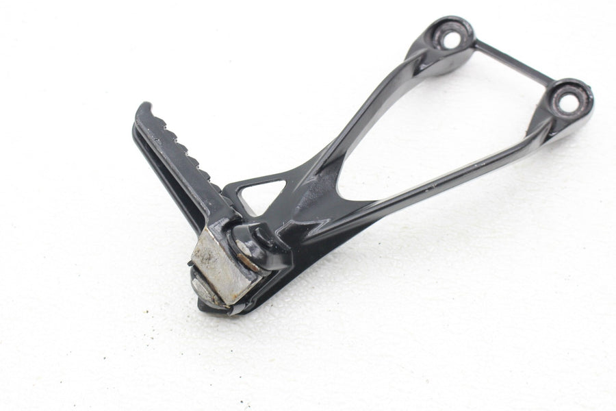 05 06 KAWASAKI NINJA ZX6R 636 REAR BACK PASSENGER PEG SET PAIR