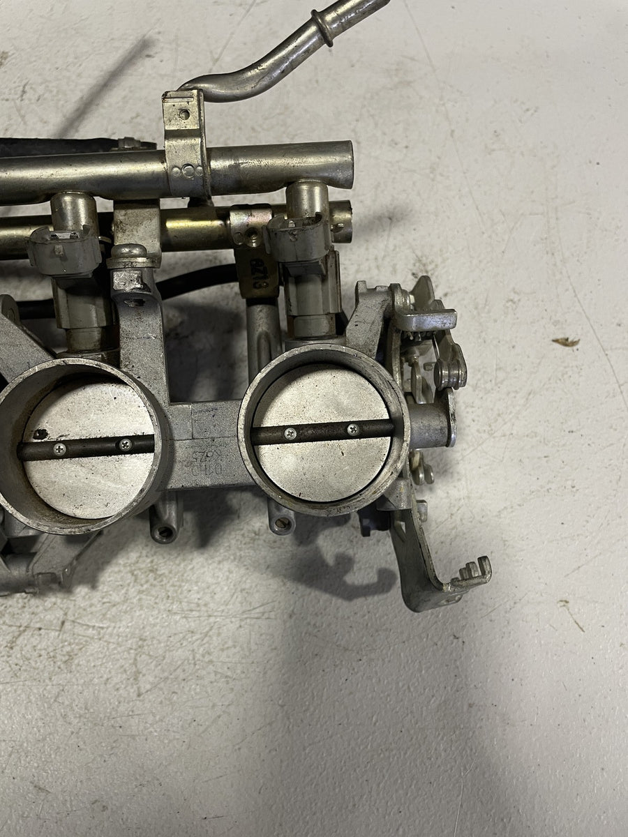 06-07 SUZUKI GSXR600 THROTTLE BODY BODIES FUEL INJECTORS STVA TPS 13405-01H11