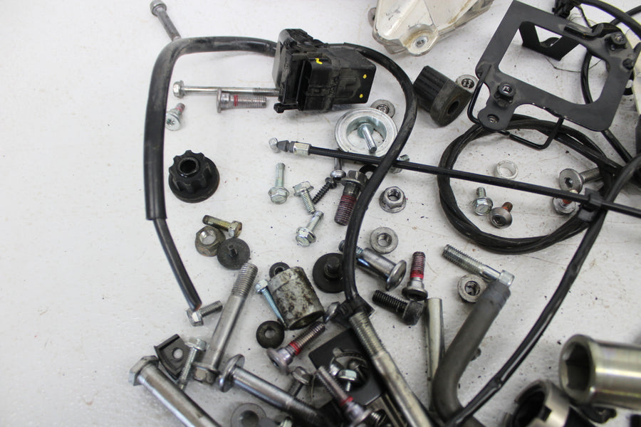 23 KAWASAKI ZX6R 636 PARTS AND HARDWARE NUTS BOLTS