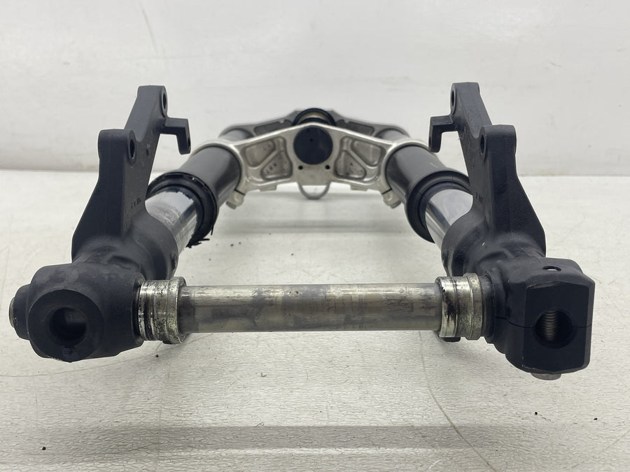 06-15 YAMAHA FZ1 FZ1S FRONT FORKS SHOCK SUSPENSION TRIPLE TREE STRAIGHT