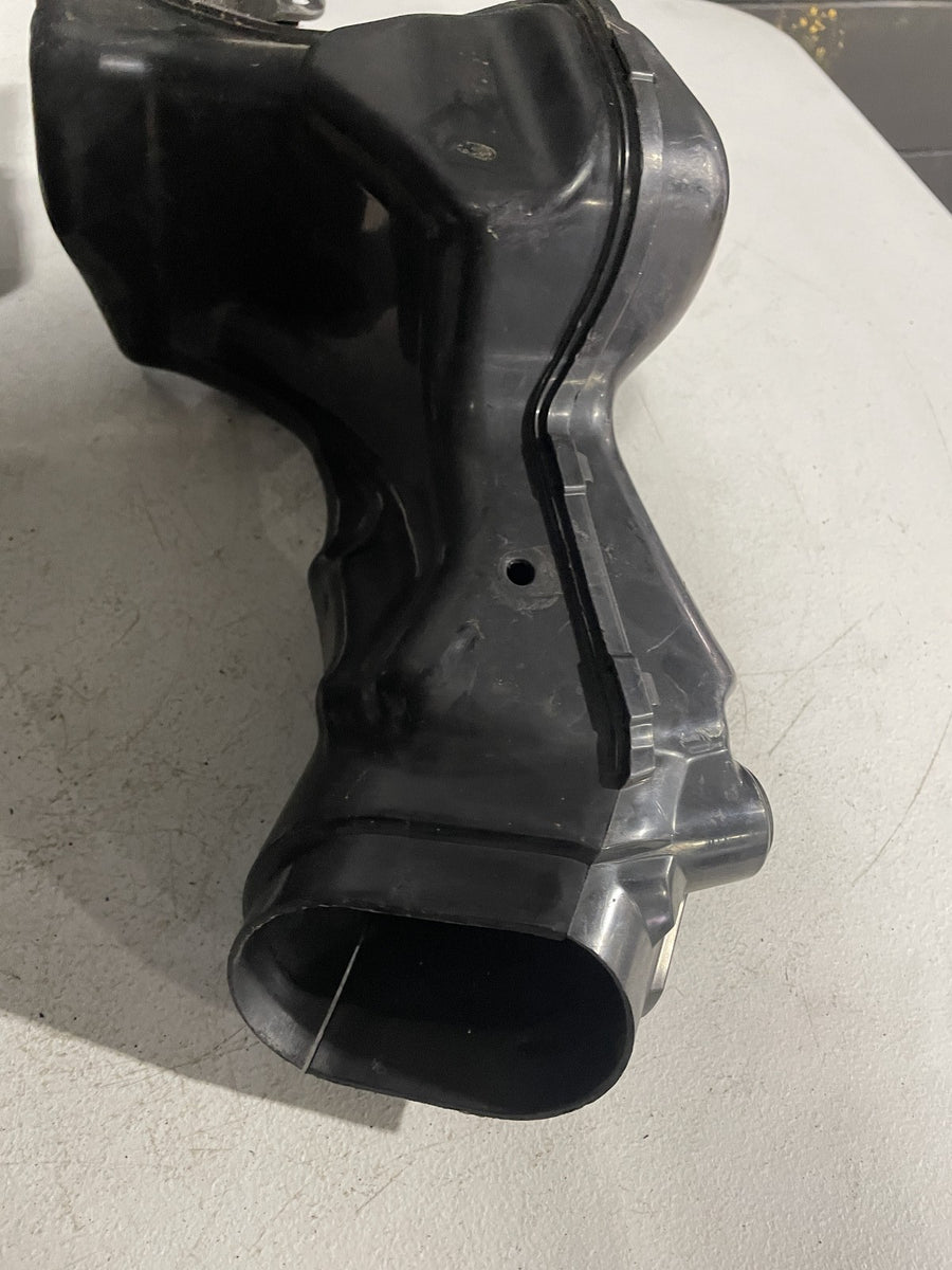 07-08 SUZUKI GSXR1000 LEFT RIGHT RAM AIR INTAKE TUBE DUCTS