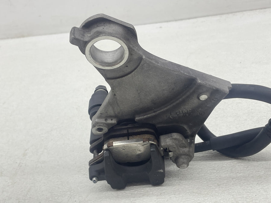 11-13 YAMAHA FZ8 RIGHT REARSET REAR DRIVER FOOT PEG MOUNT BRAKE CALIPER MASTER