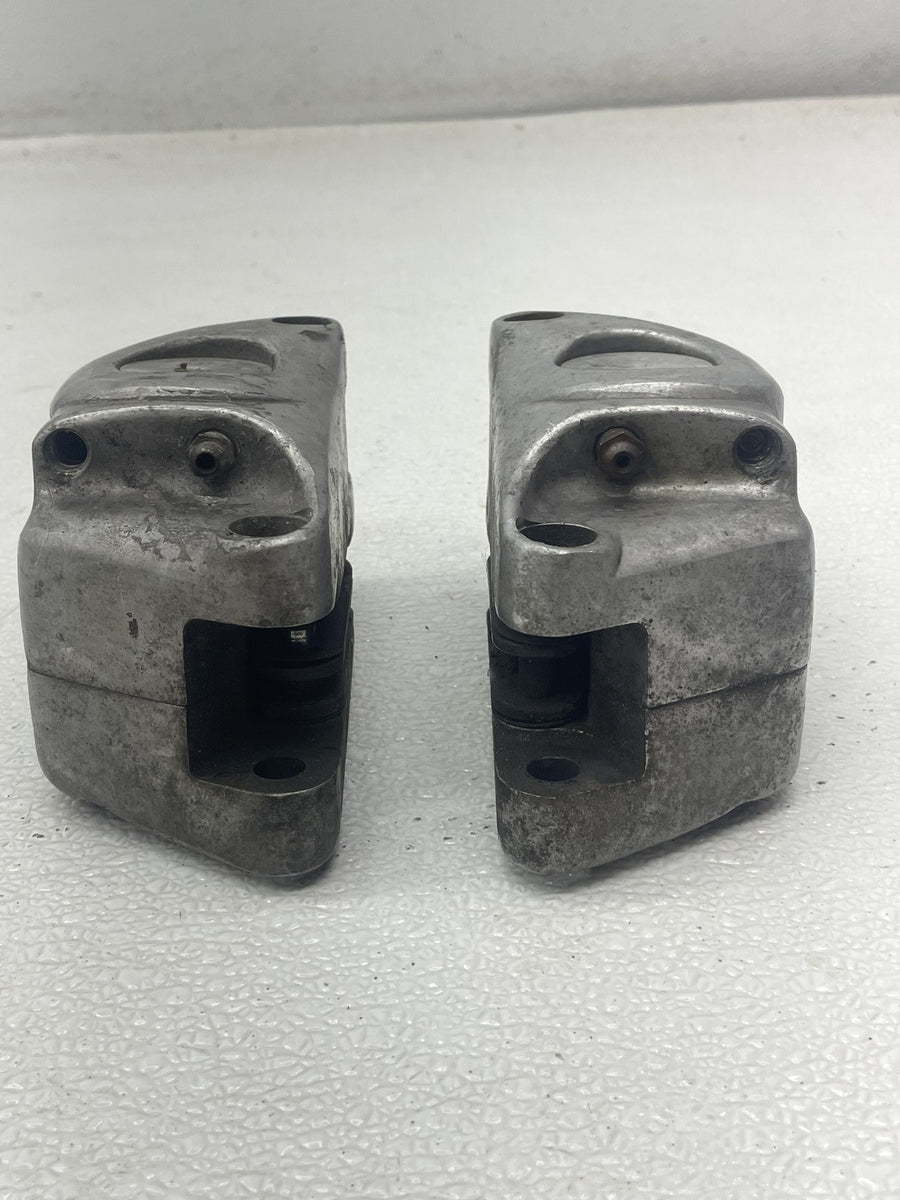 81 HARLEY-DAVIDSON TOUR GLIDE FLT RIGHT LEFT FRONT BRAKE CALIPER SET PAIR