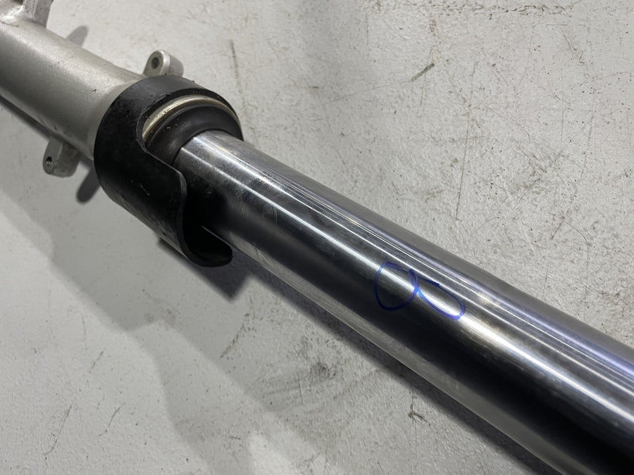 91-94 HONDA CBR600F2 RIGHT FRONT FORK SHOCK SUSPENSION BENT