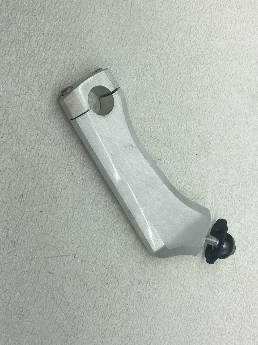 2012 SUZUKI BOULEVARD M109R HANDLEBAR RISERS RISER CLAMP PAIR