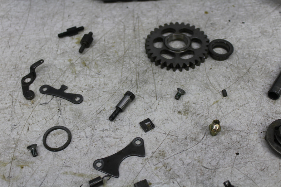 00 SUZUKI INTRUDER 800 VS800GL TRANSMISSION TRANNY GEAR