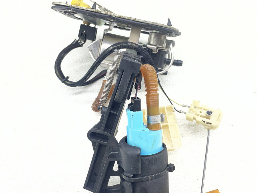 07-09 HARLEY-DAVIDSON SOFTAIL NIGHT TRAIN FXSTB FUEL GAS PUMP 75132-06
