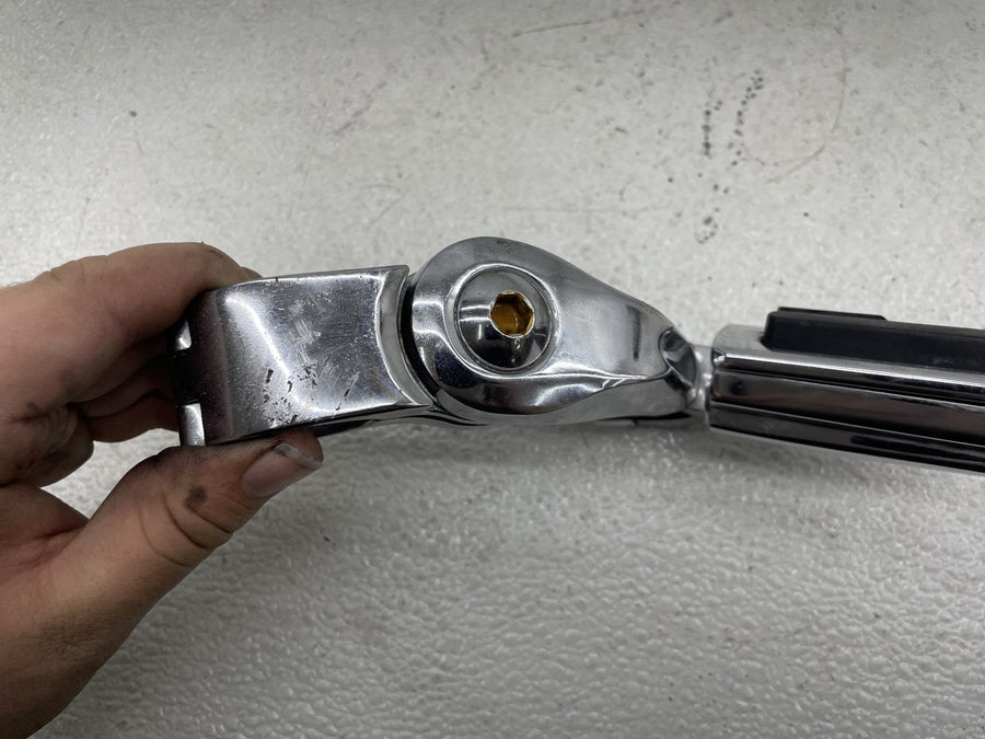 17-23 HARLEY-DAVIDSON ELECTRA GLIDE ULTRA LIMITED FRONT HIGHWAY FOOTPEGS PAIR