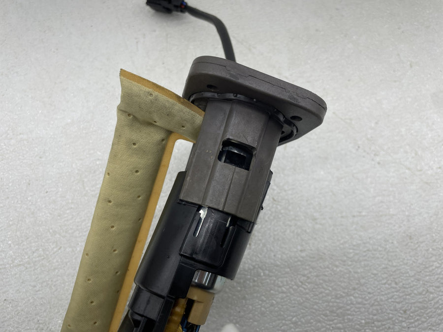 24-26 HARLEY-DAVIDSON STREET GLIDE FLHX FUEL GAS PUMP