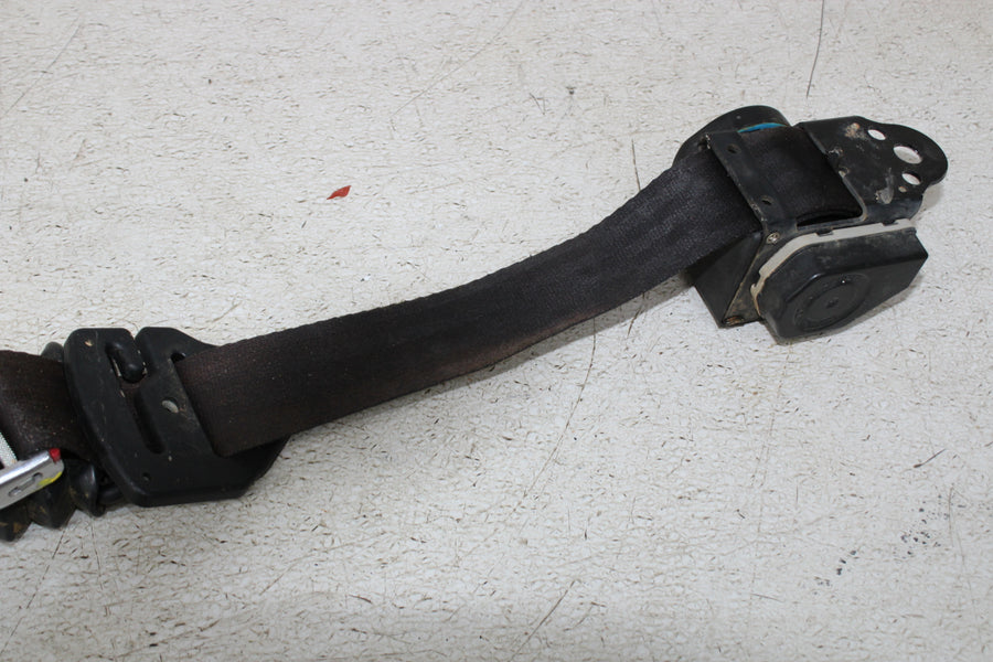 16-18 YAMAHA WOLVERINE YXE700 RIGHT PASSENGER SEAT BELT LATCH