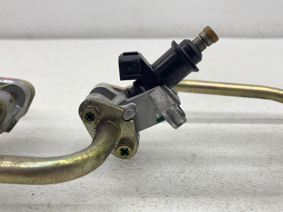 00-01 HONDA RVT1000R RC51 SP1 GAS FUEL INJECTORS RAIL 16400-MCF-674