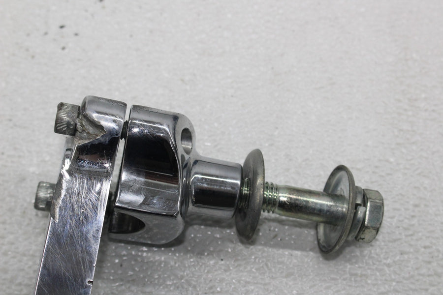06-11 HARLEY-DAVIDSON DYNA STREET BOB FXDB HANDLEBAR RISERS