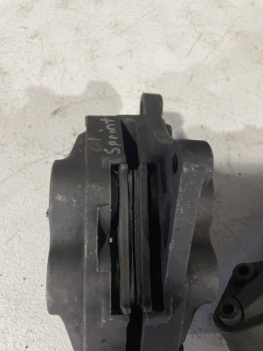 2001 TRIUMPH SPRINT RS RIGHT LEFT FRONT BRAKE CALIPER SET PAIR CALIPERS
