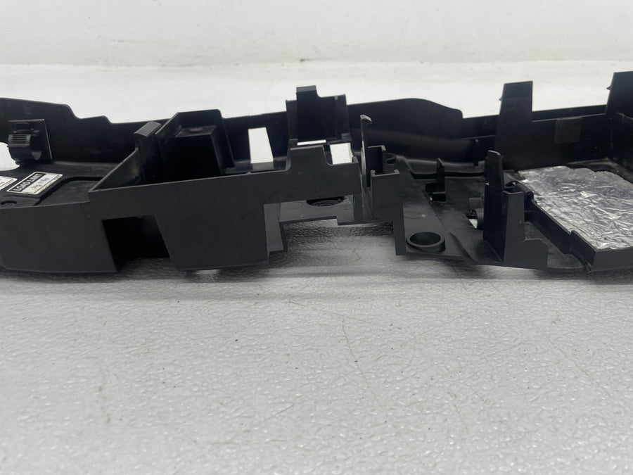 08-16 YAMAHA YZF R6 REAR BACK TAIL UNDERTAIL BATTERY TRAY PLASTIC