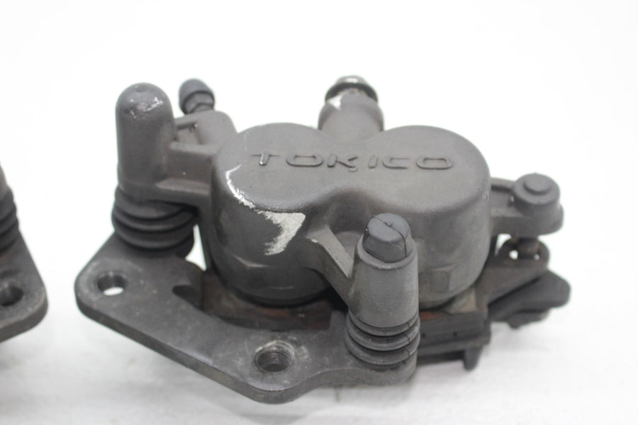 99-03 SUZUKI BANDIT 600 GSF600 RIGHT LEFT FRONT BRAKE CALIPER SET PAIR MASTER