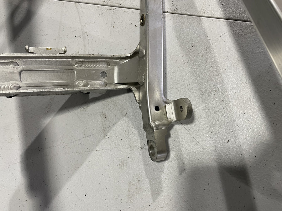 99-02 YAMAHA YZF R6 REAR BACK TAIL SUBFRAME SUB FRAME