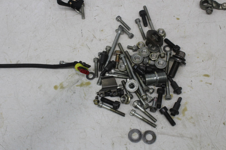 11-17 VICTORY HIGH BALL ENGINE MOTOR PARTS HARDWARE BOLTS BALANCE GEAR