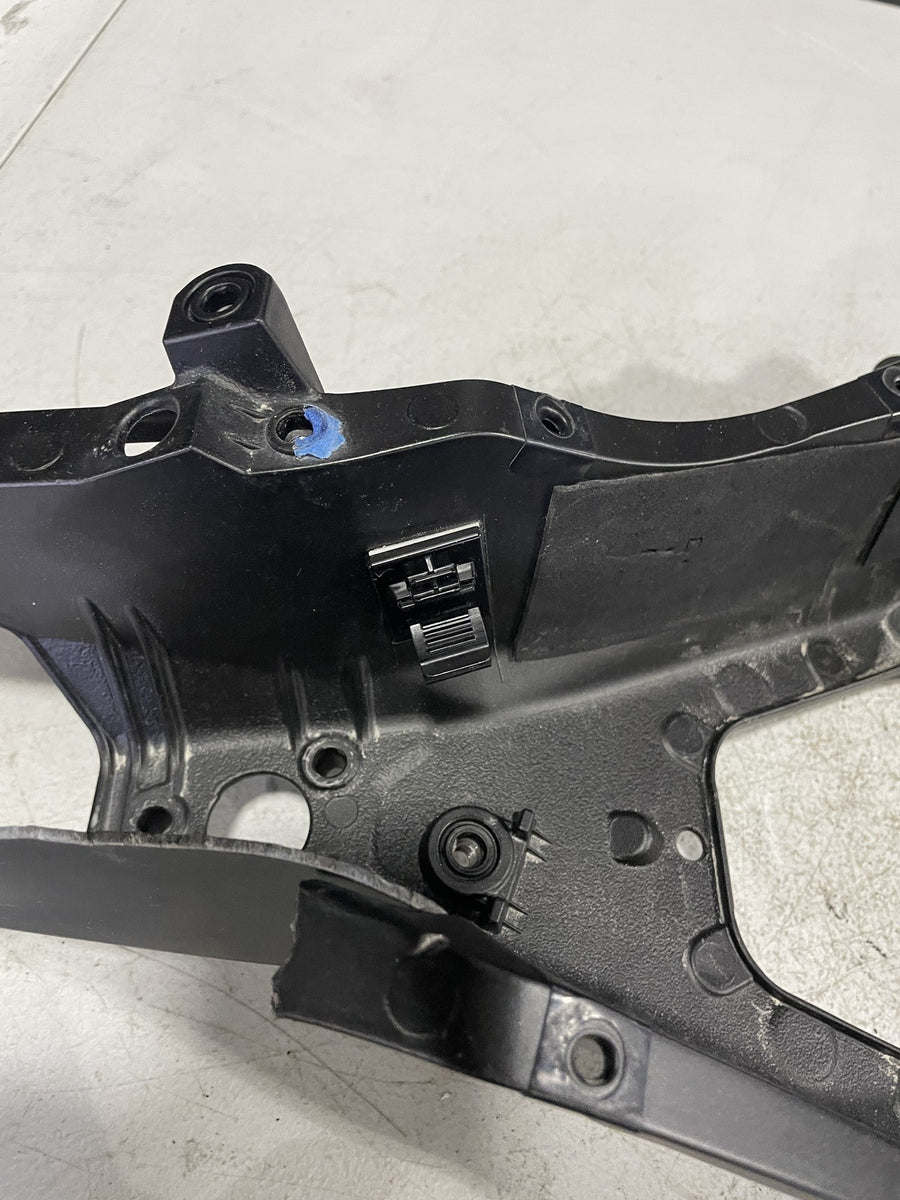 20-26 YAMAHA YZF R1 REAR BACK TAIL SUBFRAME SUB FRAME DAMAGED