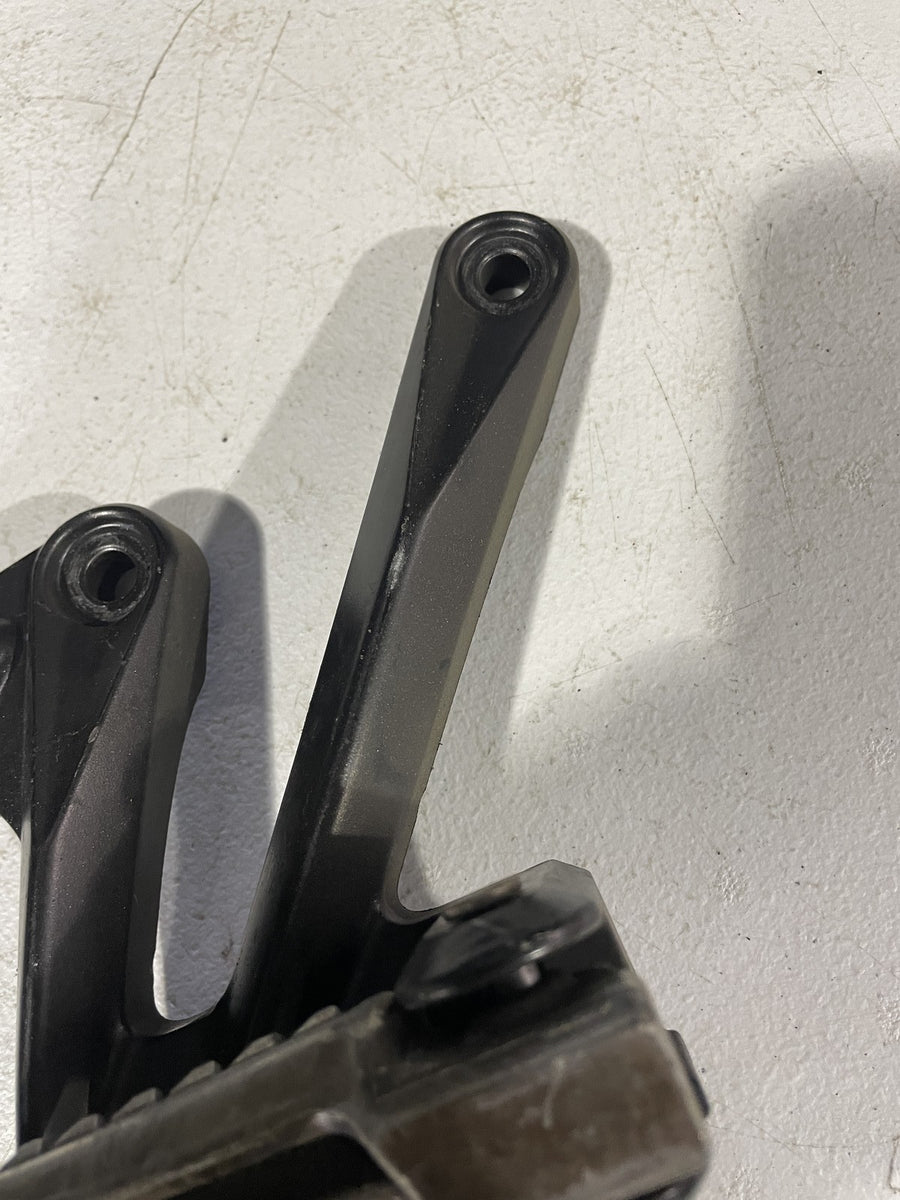 06-11 KAWASAKI NINJA ZX14 REAR BACK PASSENGER PEG SET PAIR
