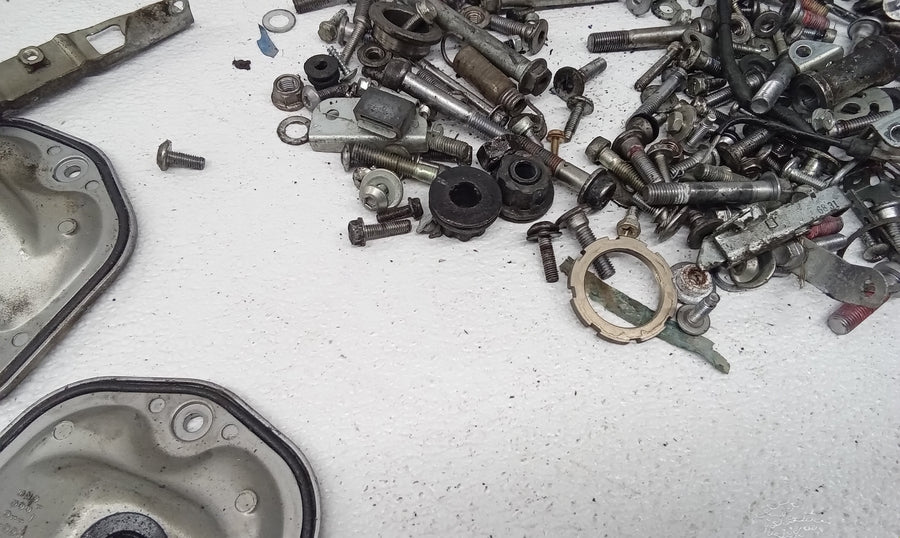06-11 KAWASAKI NINJA ZX14 PARTS AND HARDWARE NUTS BOLTS