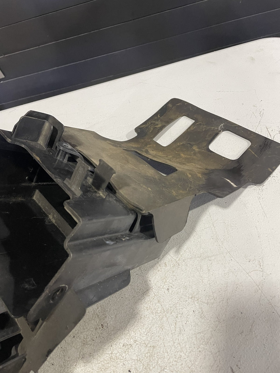 03-07 SUZUKI SV1000S REAR BACK TAIL UNDERTAIL BATTERY TRAY PLASTIC