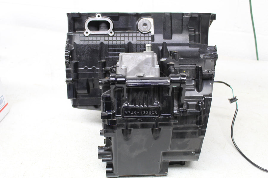 15-16 SUZUKI GSXS750 ENGINE MOTOR CRANKCASE CRANK CASES BLOCK